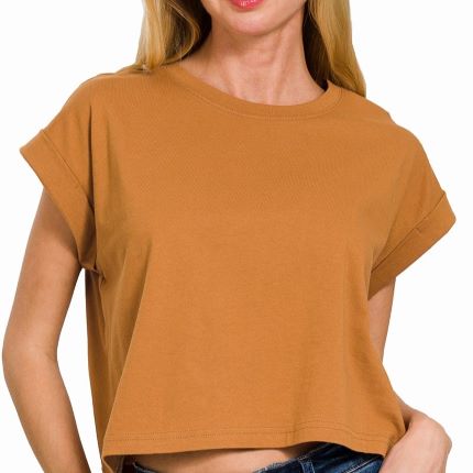Folded sleeve crop tee