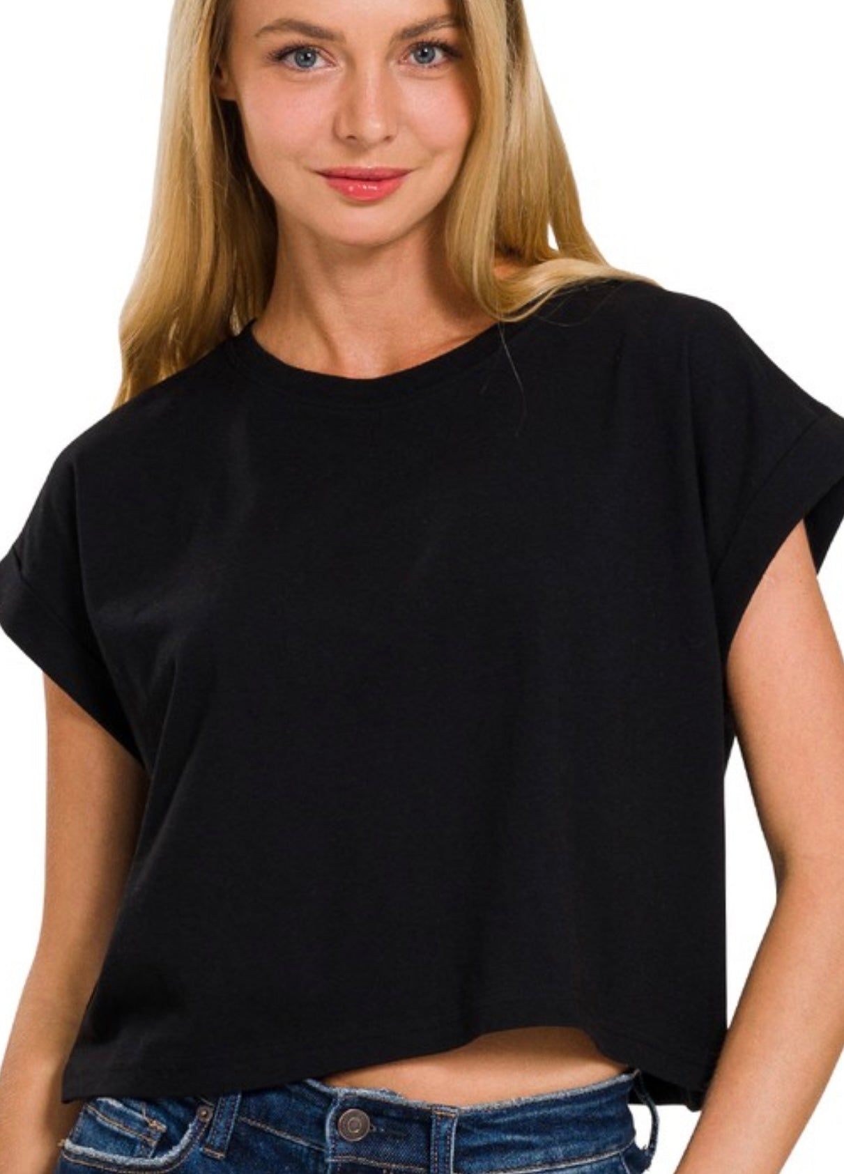 Folded sleeve crop tee